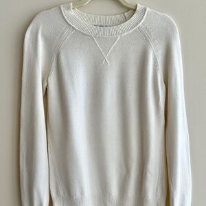 GAP Women’s Classic Crewneck Off-White Sweater, Size Medium